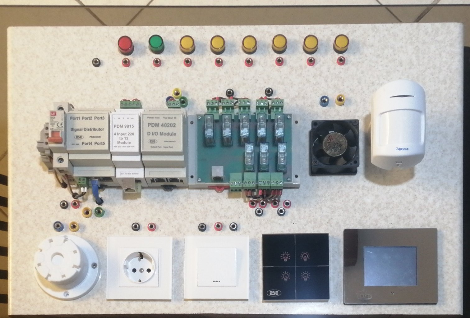 مجموعه آموزشی خانه هوشمند_مجموعه اجزاء تابلویی و نصبی سیستم هوشمند پژوهش صنعت انرژی کارا