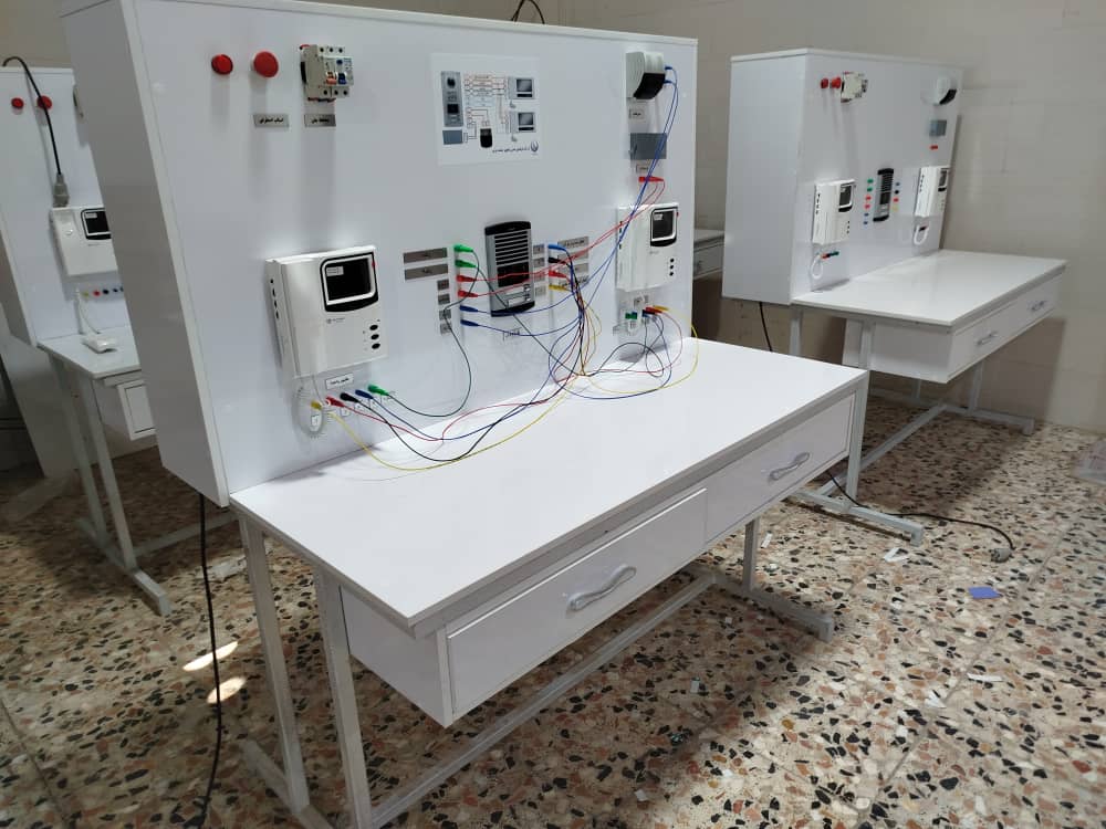 سیستم آموزشی آیفون صوتی و تصویری