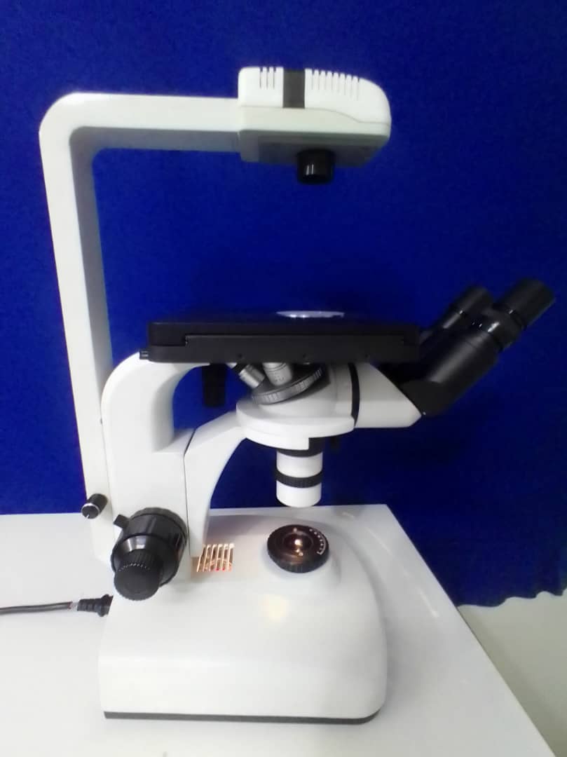 میکروسکوپ بیولوژیک اینورت